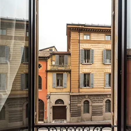 Via Emilia * Reggio Emilia